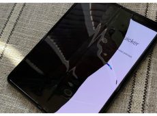 Ekran Galaxy Fold-a pokazuje svoju prvu slabost